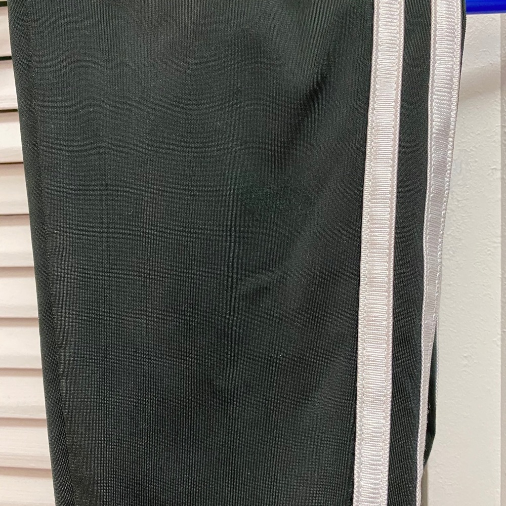 Adidas track suit - Picture 7 of 7